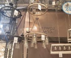 Image inside Lowes Springfield, MO location.
