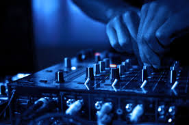 Disc Jockey (Dj) 